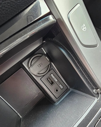 Hyundai i40 cena 40400 przebieg: 188000, rok produkcji 2015 z Ciechanowiec małe 781